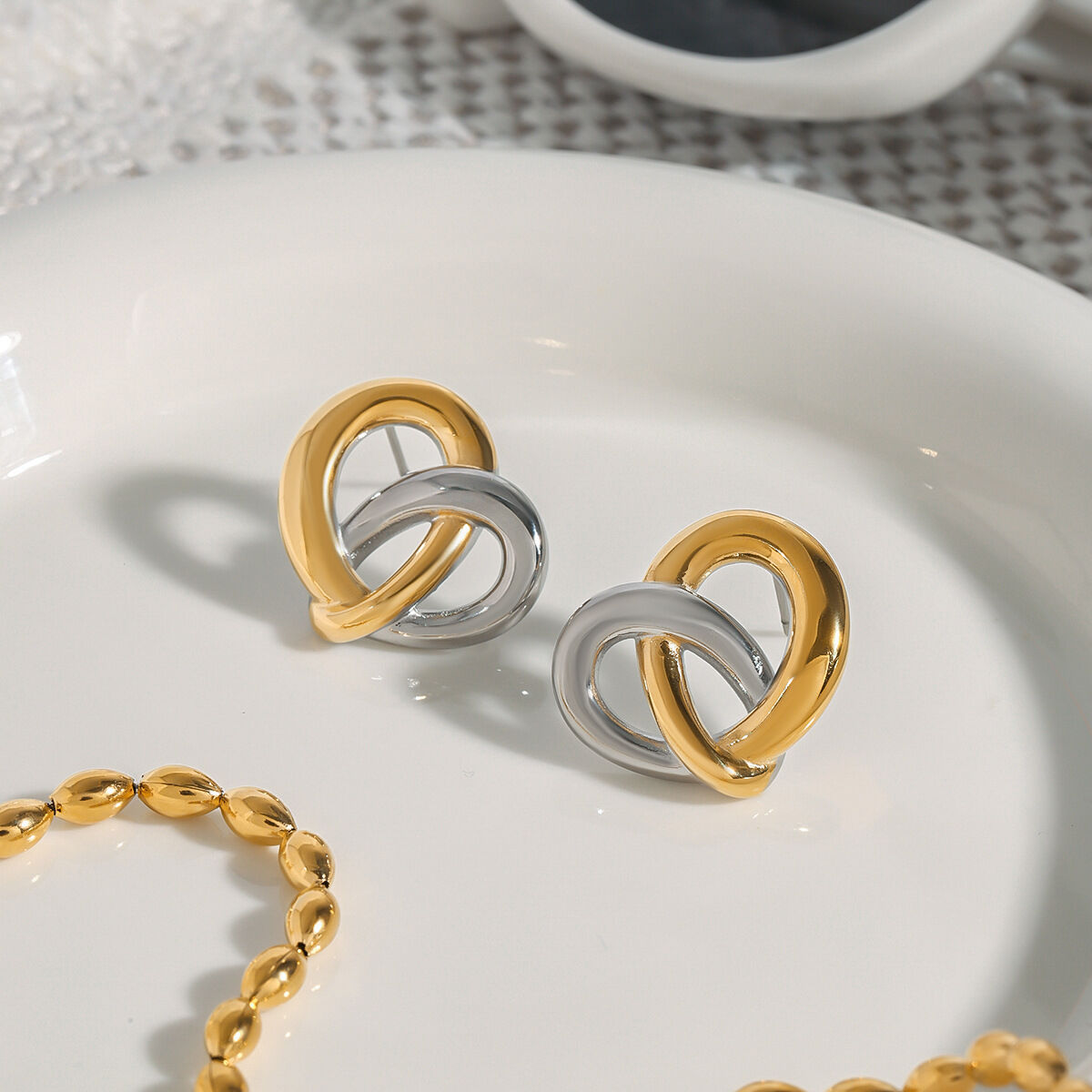 1 Pair Fascinating Series Daily Heart Knot Shape Stainless Steel Waterproof Gold Color Women's Stud Earrings h5 Picture3