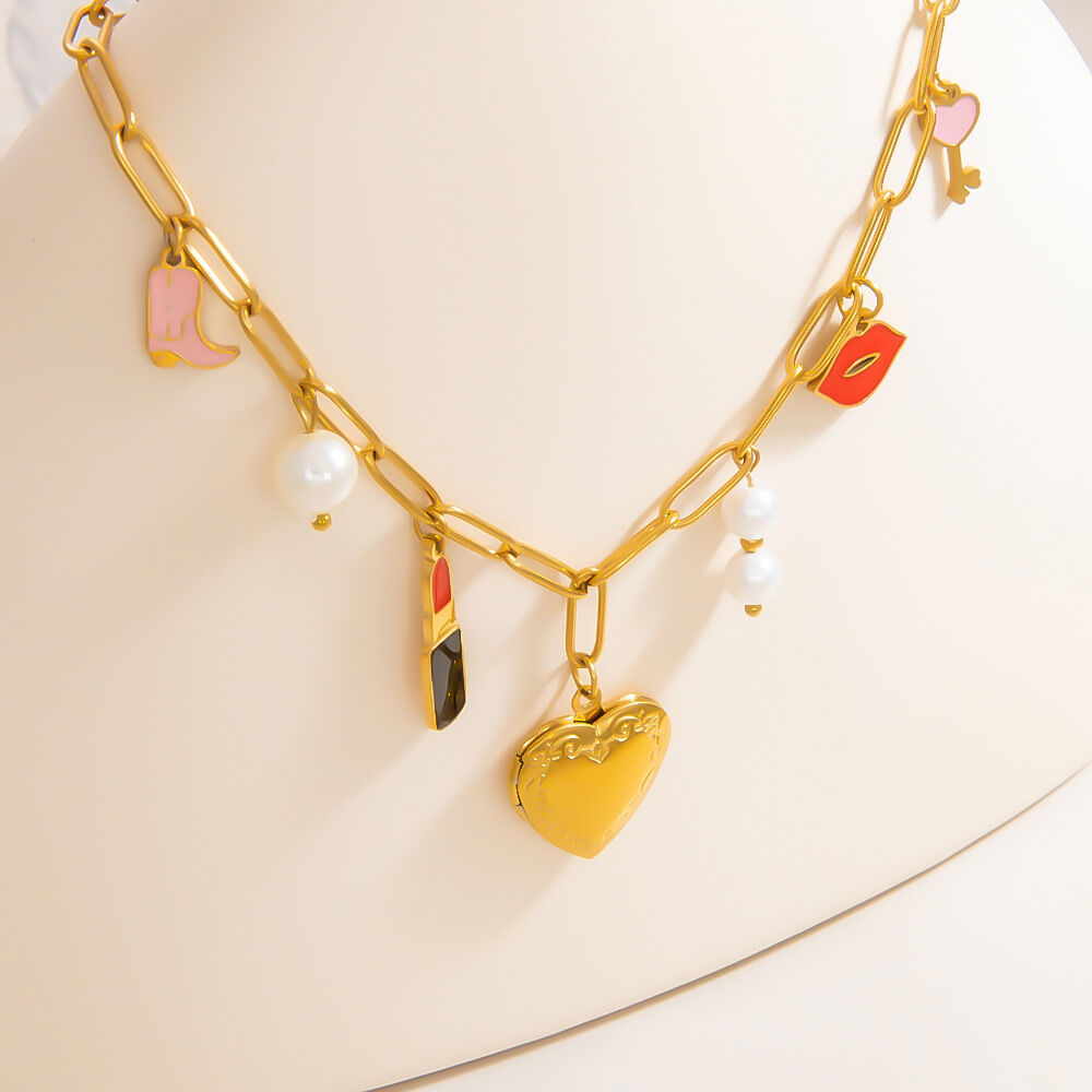 collier avec pendentif en forme de cœur classique en acier inoxydable plaqué or , série romantique, pour femme, avec perles artificielles h5 Image6