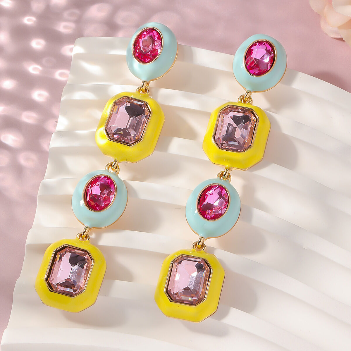 1 Pair Luxurious Series Irregular Geometric Shape Colorful Drop Oil Gold Color Alloy Women's Party Earrings 2