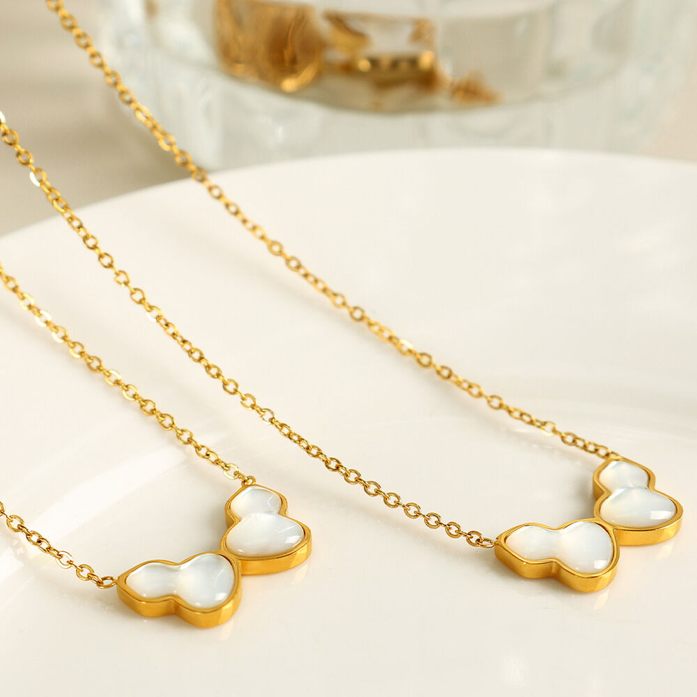 1 Piece Classic Series Daily Plant Titanium Steel   Gold Color  Women's Pendant Necklaces
