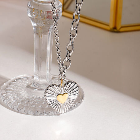 1 Piece Romantic Series Daily Thread Heart Stainless Steel Waterproof Gold Color Women's Pendant Necklaces 2