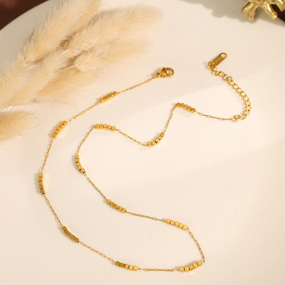 1 Piece Simple Series Minimalist Solid Color Cubic Titanium Steel Gold Color Women's Chain Necklaces 2