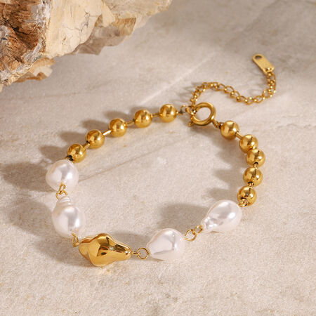 Pulsera de cuentas para mujer, serie clásica, elegante, de acero inoxidable chapado en oro de 18 quilates, con perlas artificiales. 2