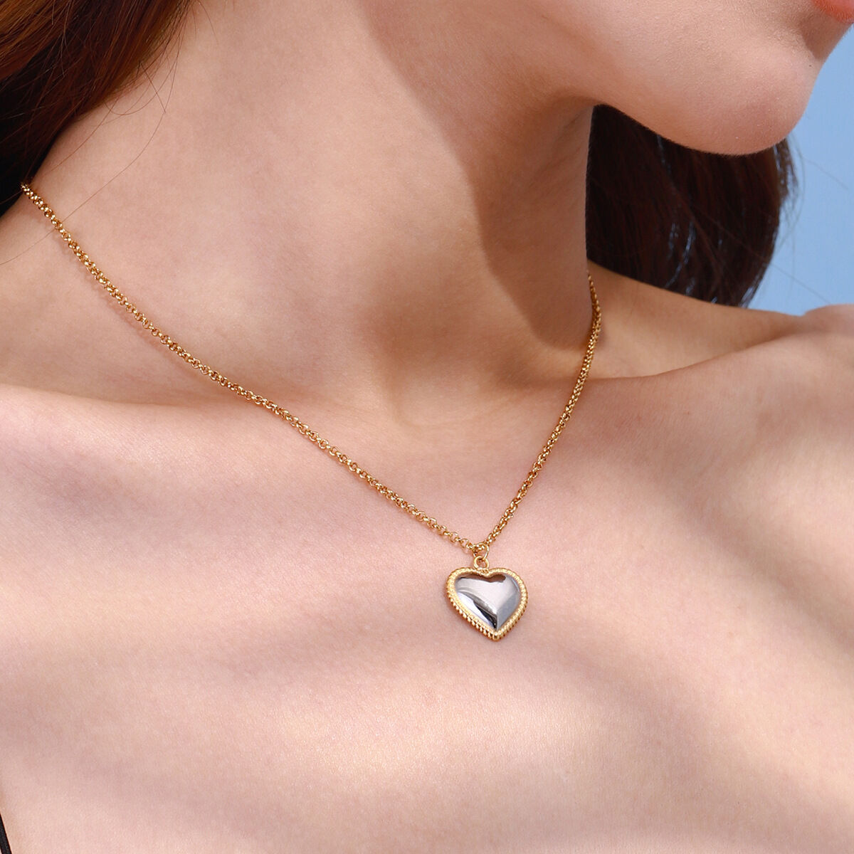 1 Piece Romantic Series Sweet Heart Stainless Steel Waterproof Gold and Silver Color Women's Pendant Necklaces 2