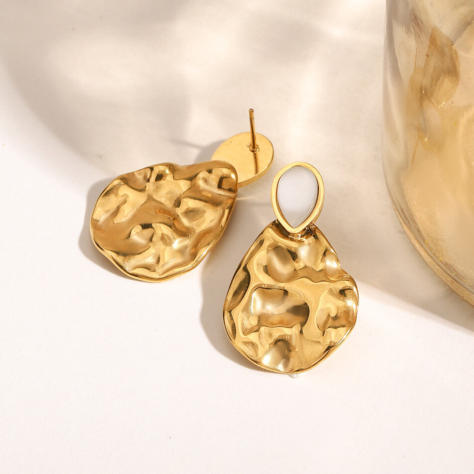 1 paire de boucles d'oreilles pendantes rétro en acier inoxydable étanche couleur or pour femme Image4