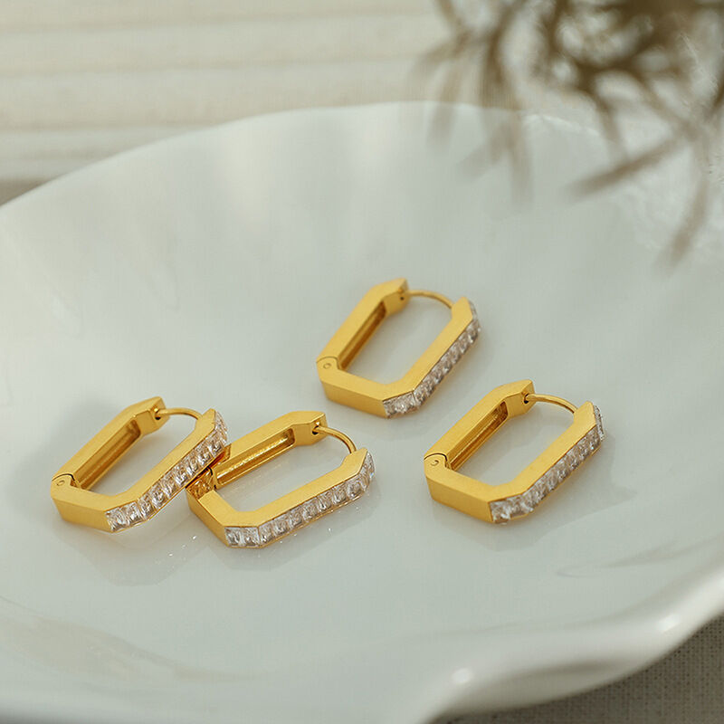 1 paio di orecchini a cerchio da donna in acciaio inossidabile con zirconi placcati in oro , semplici e classici h5 Immagine6
