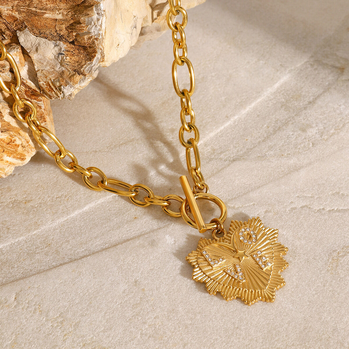 1 pezzo semplice serie retrò cuore in acciaio inossidabile placcato oro 18K strass donne ciondolo collane h5 Immagine3