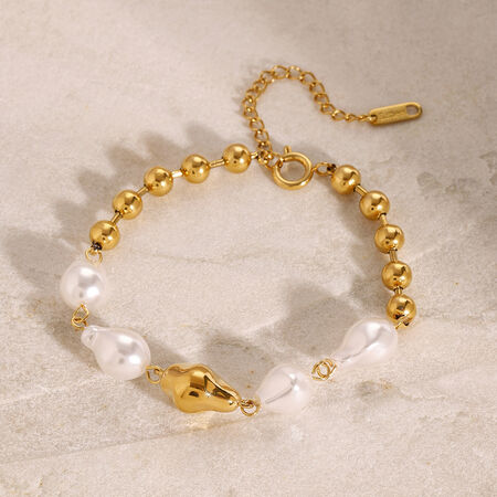 Pulsera de cuentas para mujer, serie clásica, elegante, de acero inoxidable chapado en oro de 18 quilates, con perlas artificiales.
