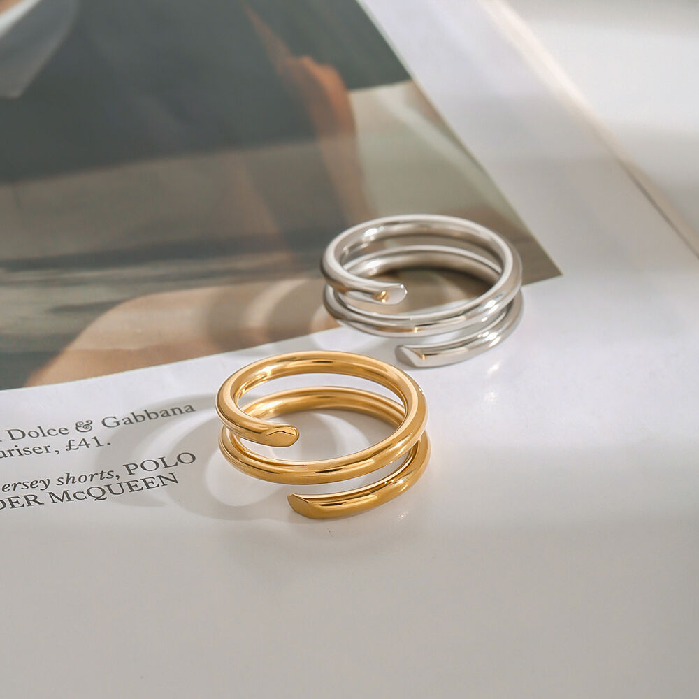 1 Stück Minimalistische Serie Schicker dreilagiger Kreisring aus Edelstahl, wasserdicht, goldfarben, Damenring h5Bild4