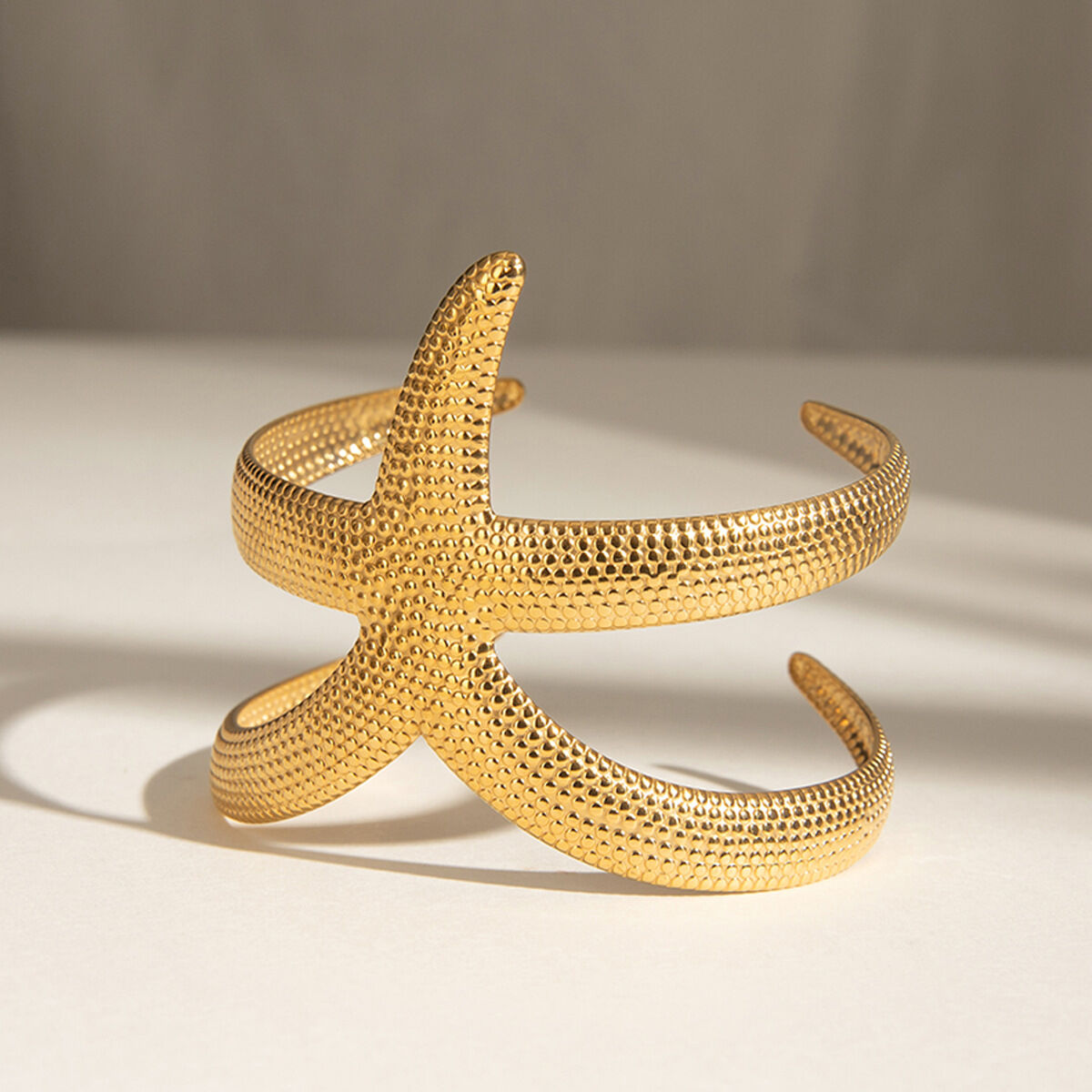 1 Piece Simple Series Elegant Starfish Stainless Steel  Gold Plated Women Bangles