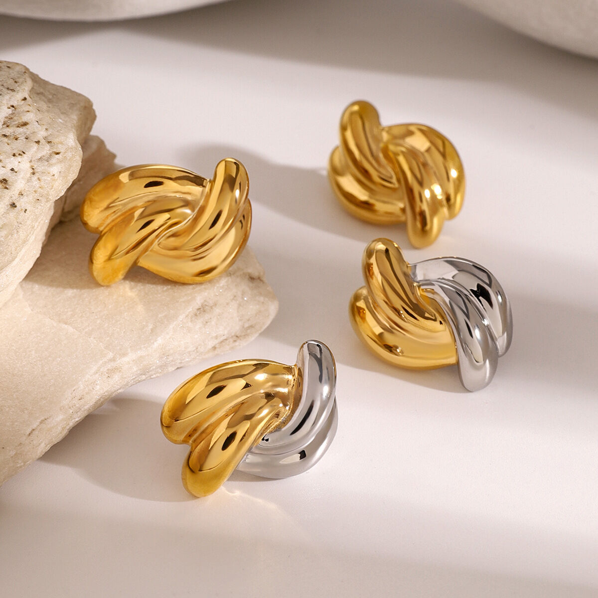 1 paar simple series  stijl twist roestvrij staal  vergulde dames oorbellen