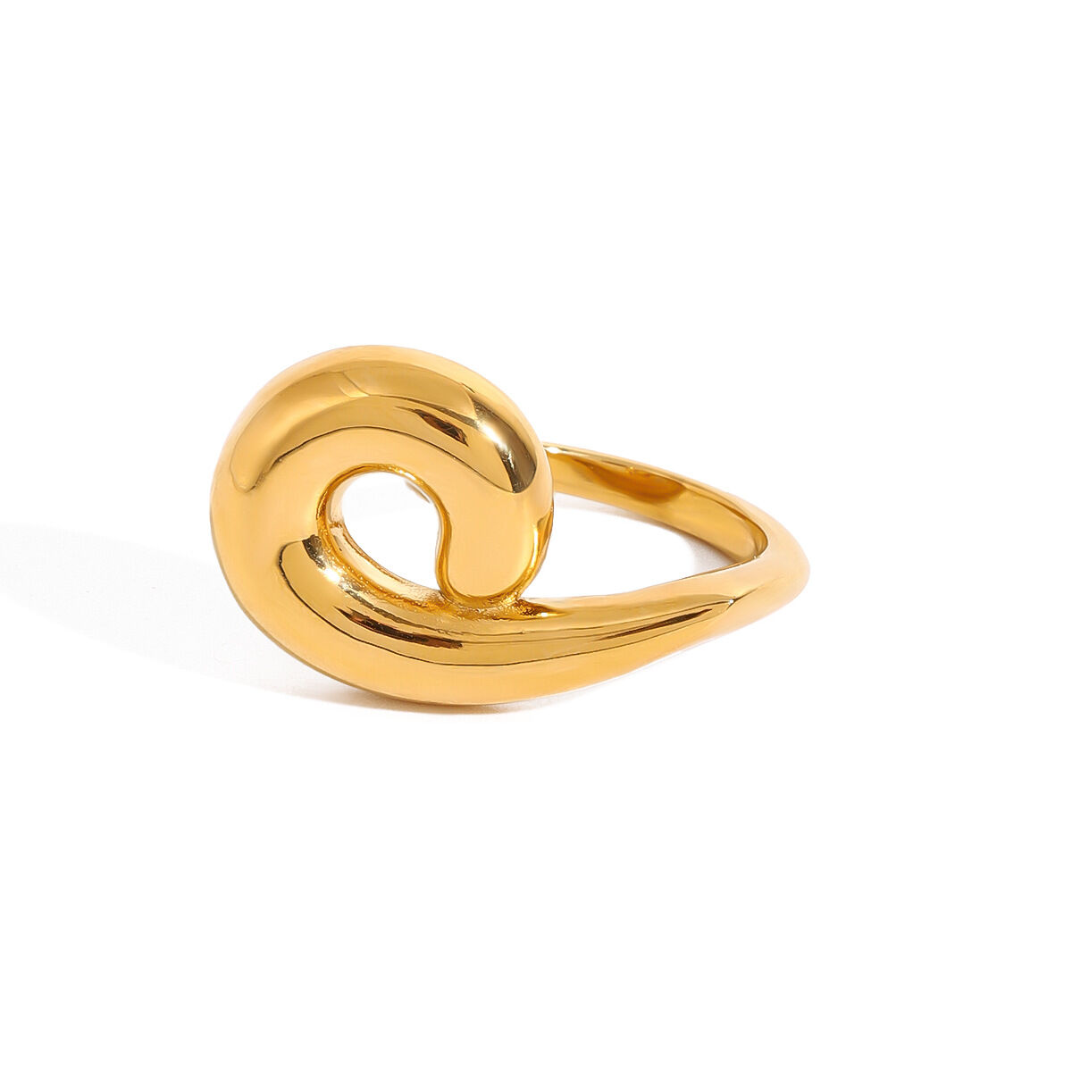 1 pezzo Shining Series Cerchio irregolare in acciaio inossidabile Impermeabile color oro Anelli singoli da donna Immagine6