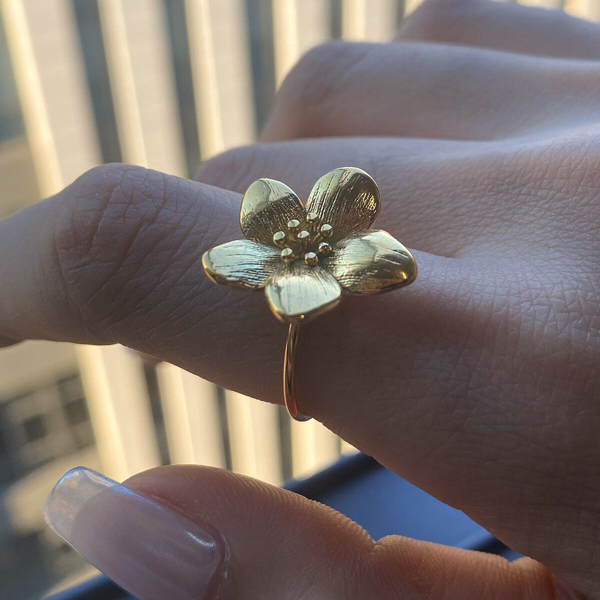 1 Stück Romantische Serie Elegante Zarte Blume Edelstahl Wasserdicht Goldfarben Damenringe Verstellbar h5 Bild7