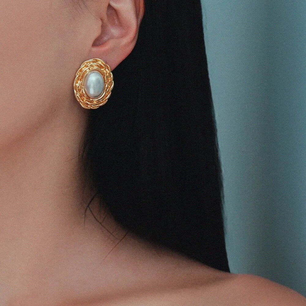 1 paire de boucles d'oreilles à tige géométriques rétro en acier inoxydable plaqué or  pour femme, série classique Image3