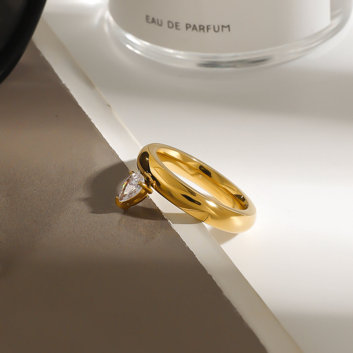 Anelli classici in acciaio inossidabile con pietre preziose color oro h5 Immagine4