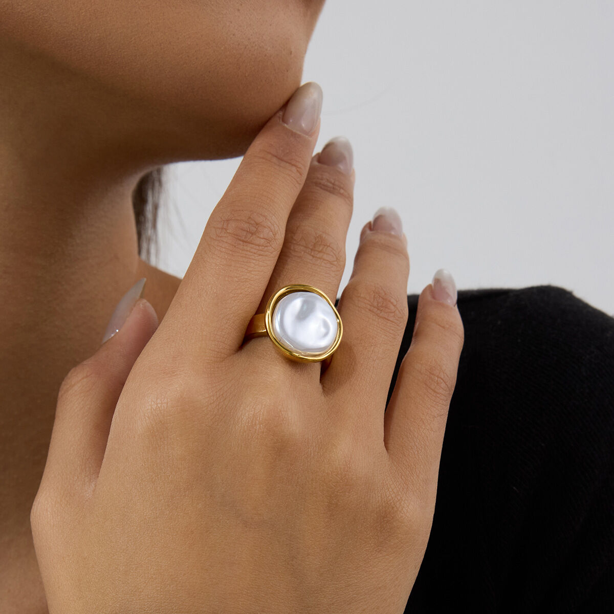 Elegant Stainless Steel Waterproof Gold Color Statement Rings 2
