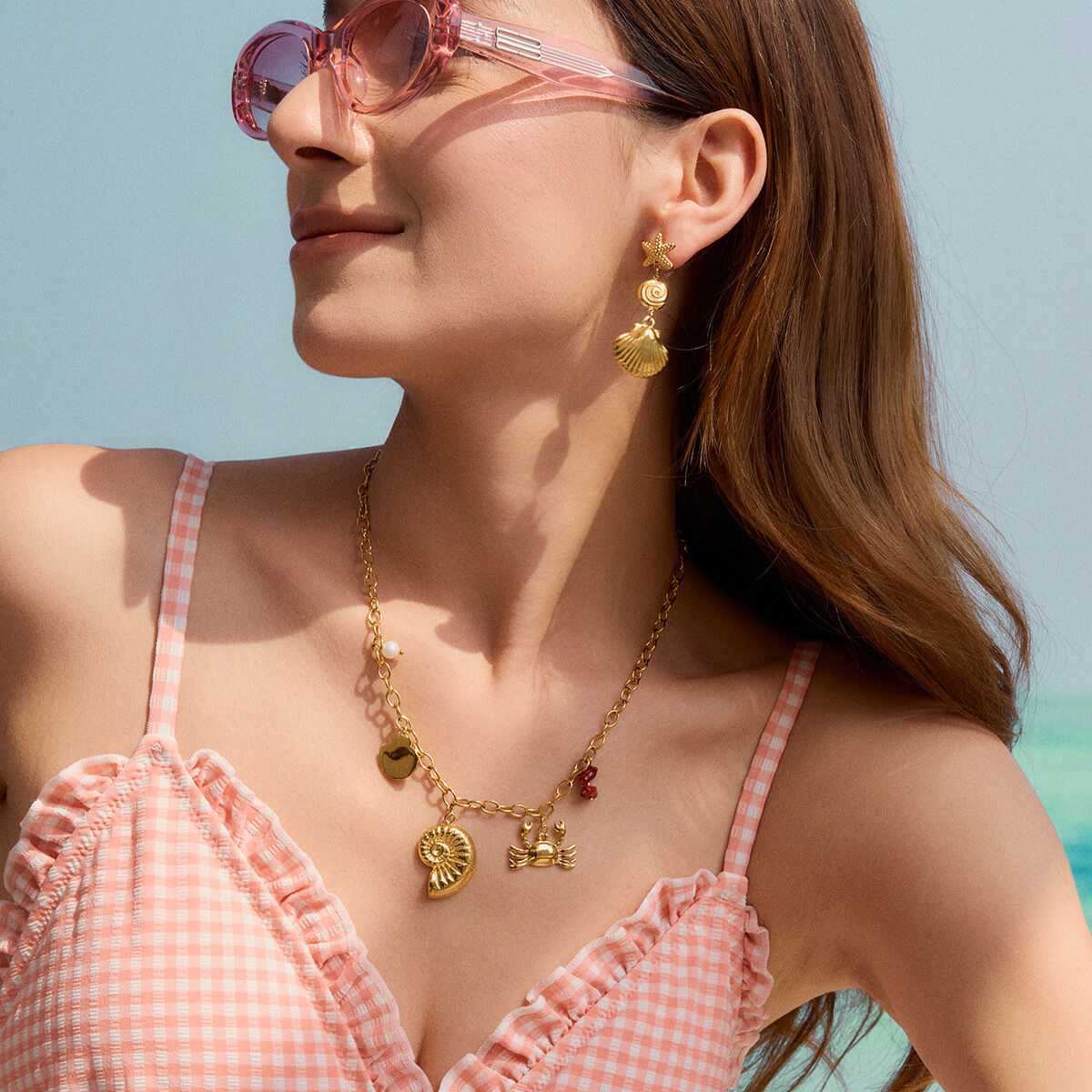 Waterdichte ketting met gouden hanger van roestvrij staal. Afbeelding5