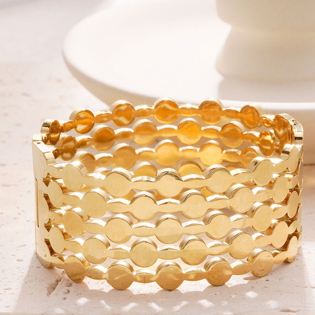 Bracelet jonc moderne élégant à motif annulaire patchwork en acier inoxydable imperméable couleur or (1 pièce) Image5