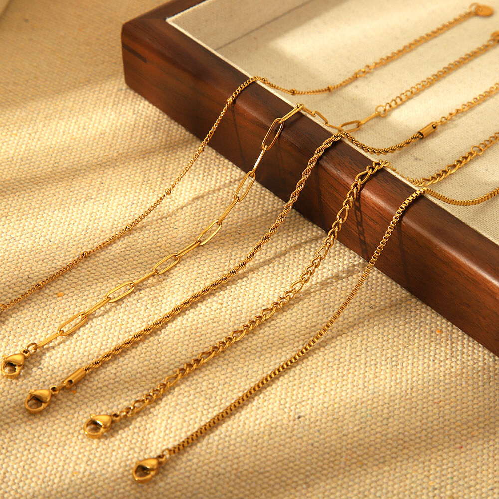 1 Piece Simple Hundred Matching Gold Stainless Steel Waterproof Women's Bracelet h5 Picture4