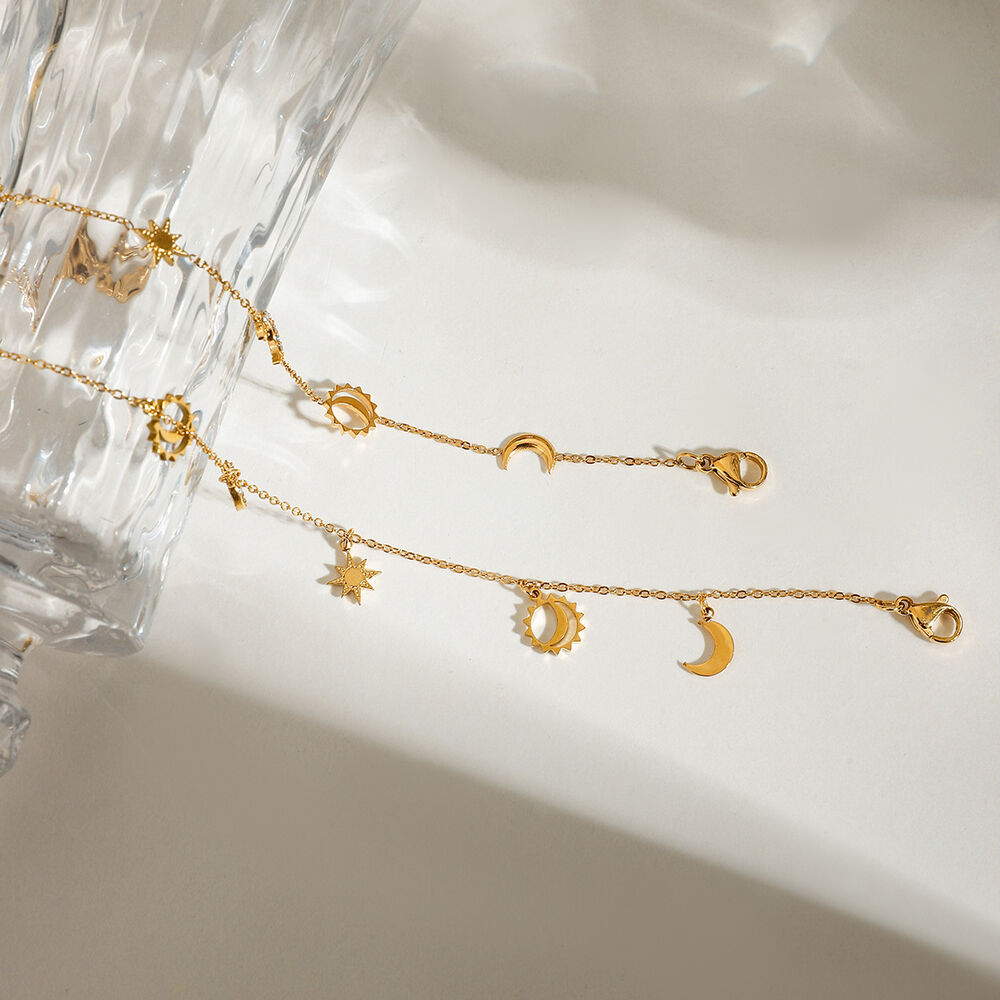 1 Stück goldfarbenes, wasserdichtes Edelstahl-Armband mit Mond- und Sternmotiv für Damen h5Bild4