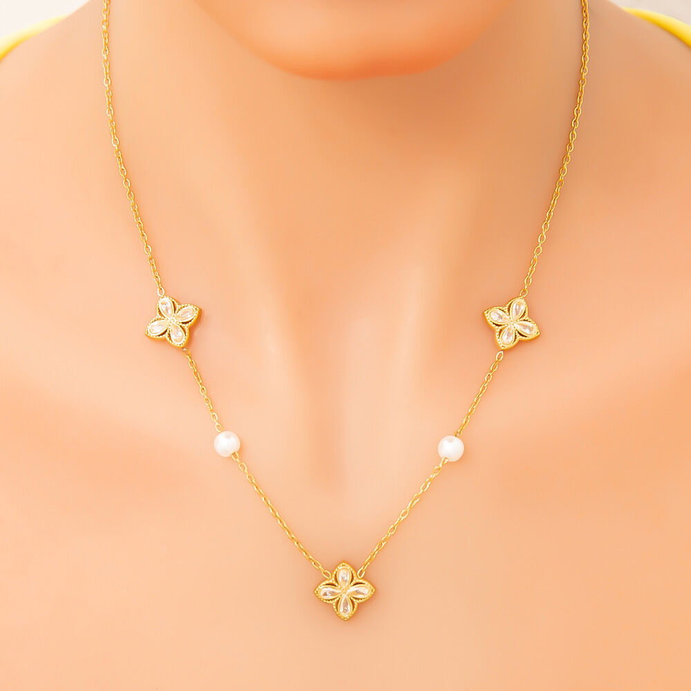 Collares impermeables de acero inoxidable color dorado de serie simple para mujer Imagen5