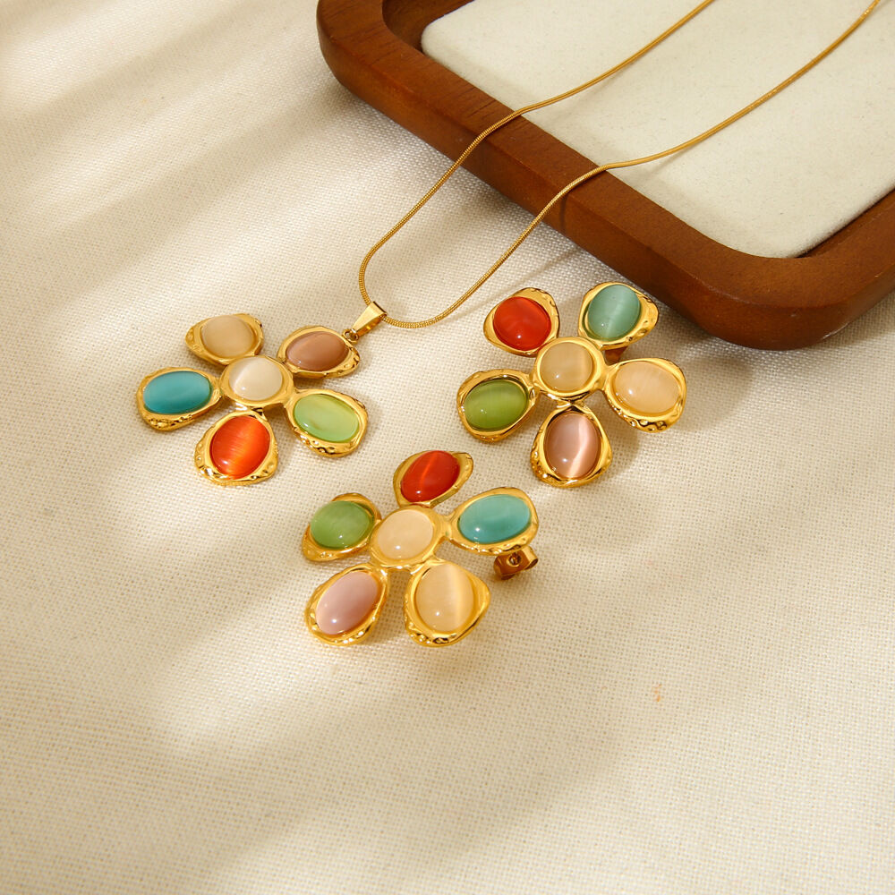 Stylish Colored Glass Flower Stainless Steel Waterproof Women's Necklaces 2