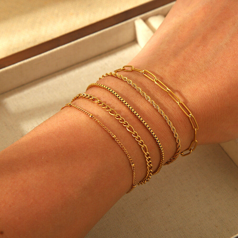 1 Piece Simple Hundred Matching Gold Stainless Steel Waterproof Women's Bracelet 2