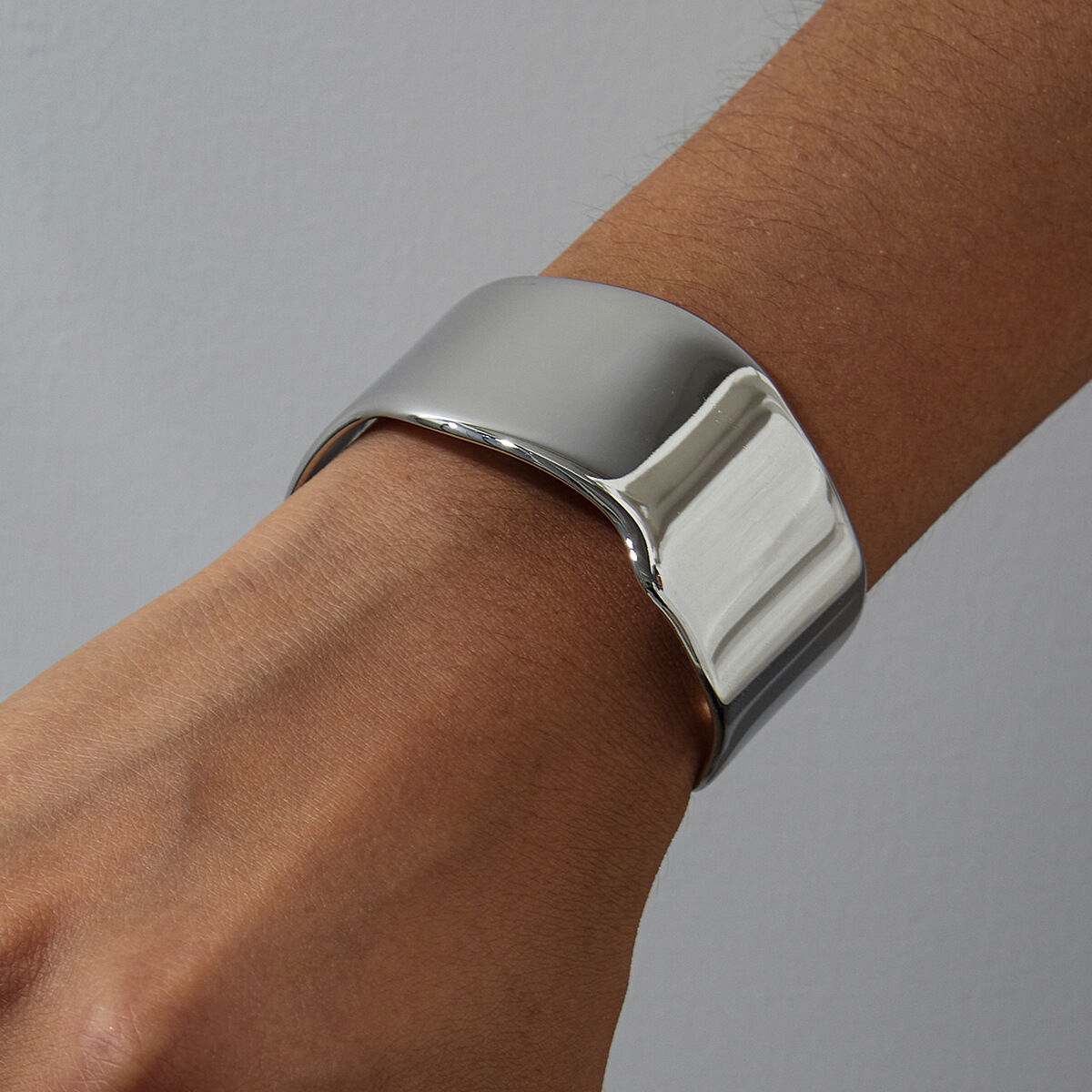 Bracelet manchette étanche en acier inoxydable uni Image3