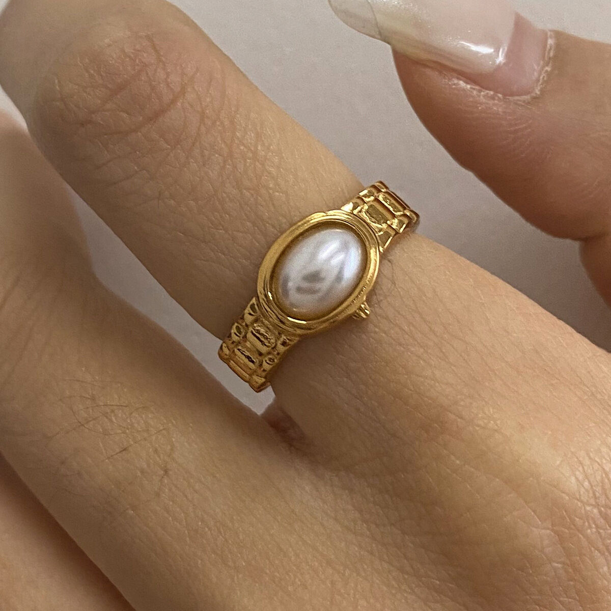Retro Stainless Steel Waterproof Gold Color Single Rings h5 Picture3