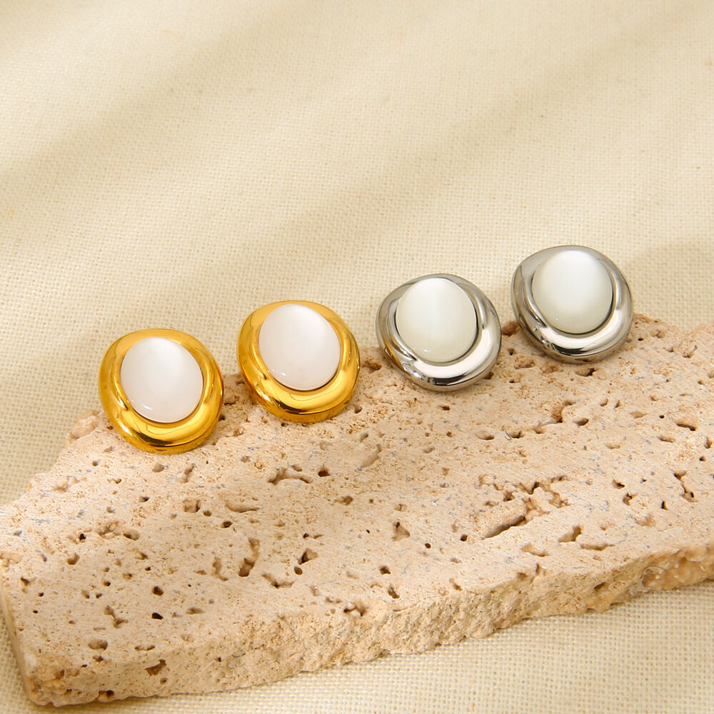 1 1 Piece Elegant Simple Round Gold  Colored Stainless Steel Waterproof Women‘Earrings h5 Picture3