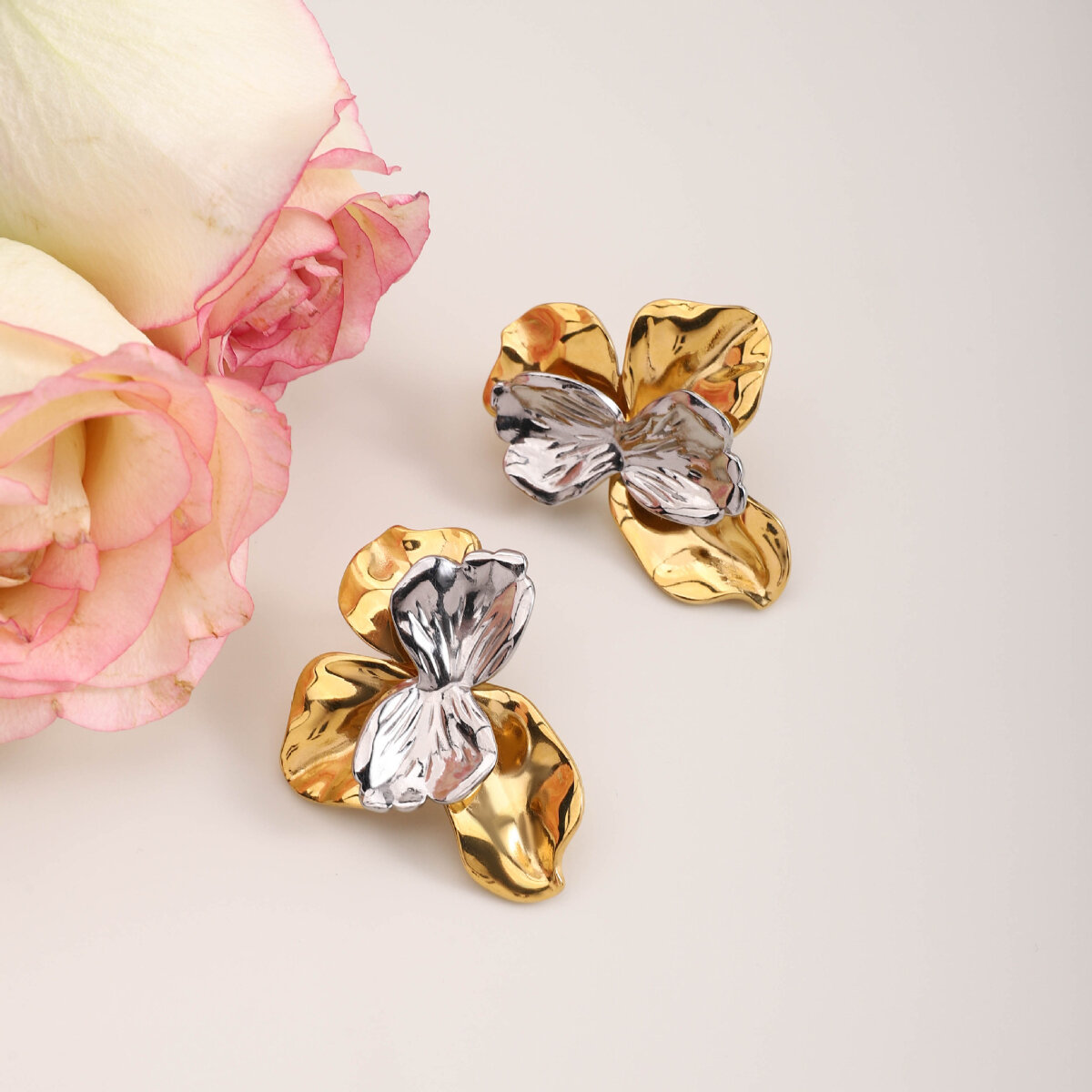 Retro Flower Stainless Steel Waterproof Mixed Color Stud Earrings