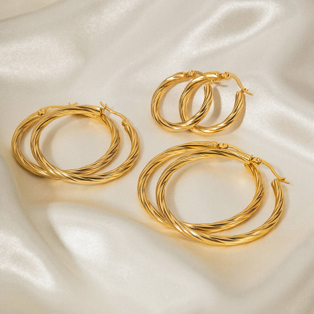 Classic Stainless Steel Waterproof Gold Color Hoop Earrings h5Picture2