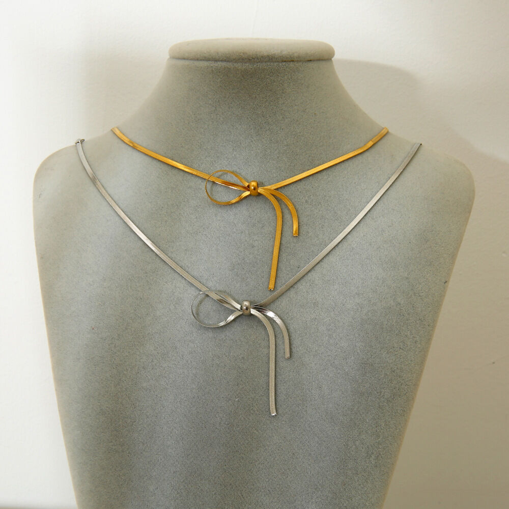 Simple Sophisticated Bow Shaped Gold Colored Stainless Steel Waterproof Women's Necklaces Picture3