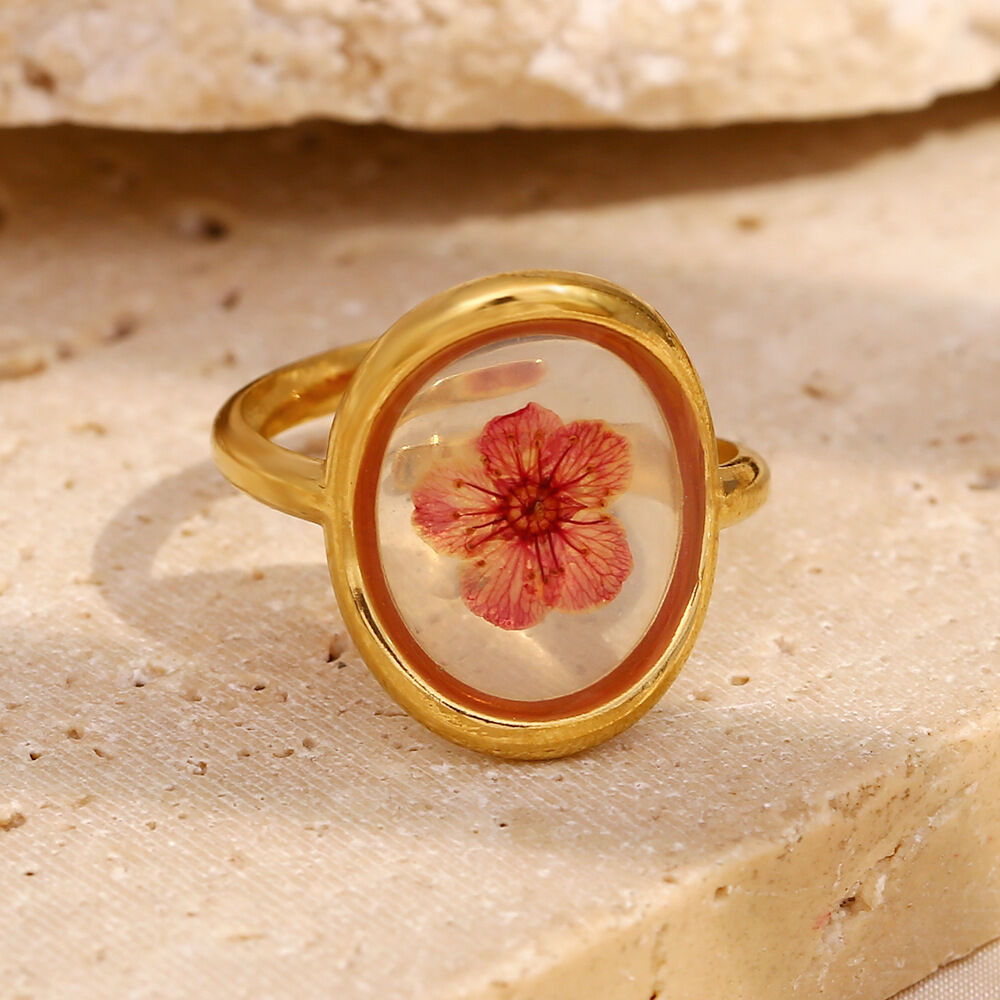 Anello da donna impermeabile in acciaio inossidabile dorato con fiore personalizzato vintage da 1 pezzo 2