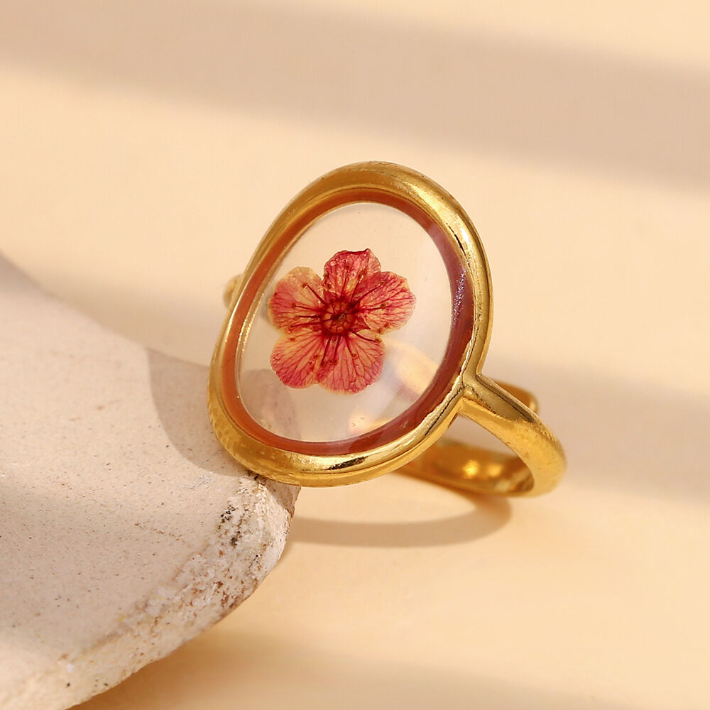 Anello da donna impermeabile in acciaio inossidabile dorato con fiore personalizzato vintage da 1 pezzo