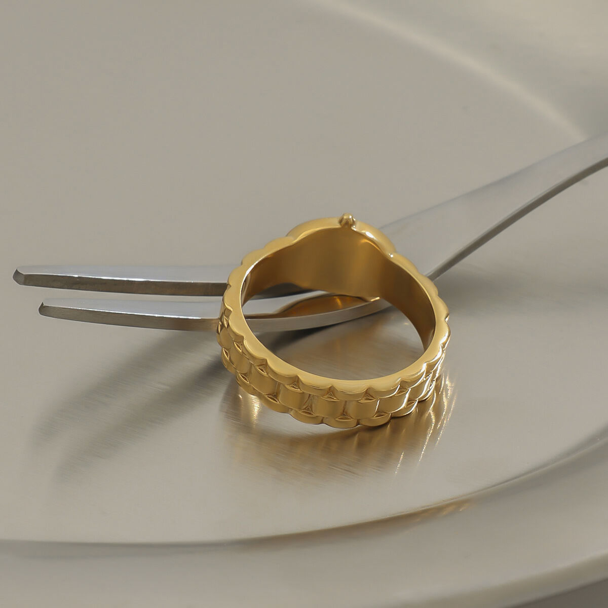 Retro Stainless Steel Waterproof Gold Color Single Rings Picture5