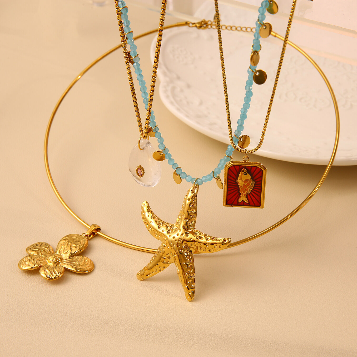Collar con colgante de estrella de mar oceánica de acero inoxidable, resistente al agua, color dorado, para mujer Imagen3