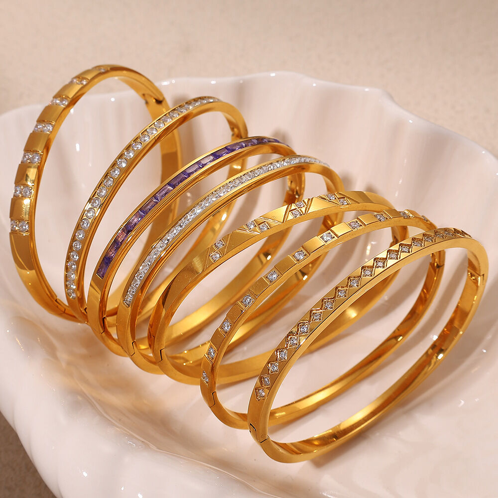 Bracelets classiques en acier inoxydable étanches couleur or