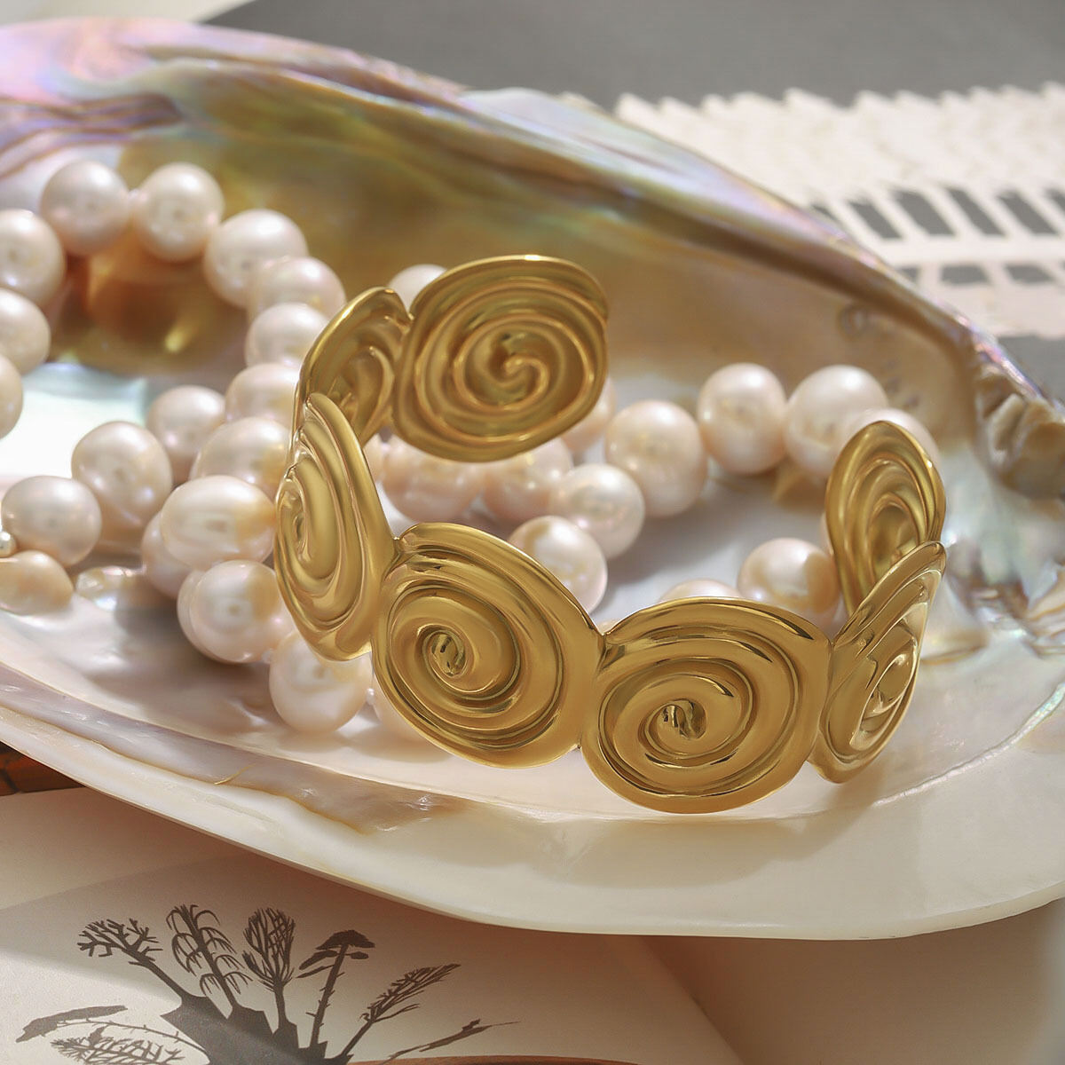 Retro Stainless Steel Waterproof Gold Color Cuff Bracelets Picture4