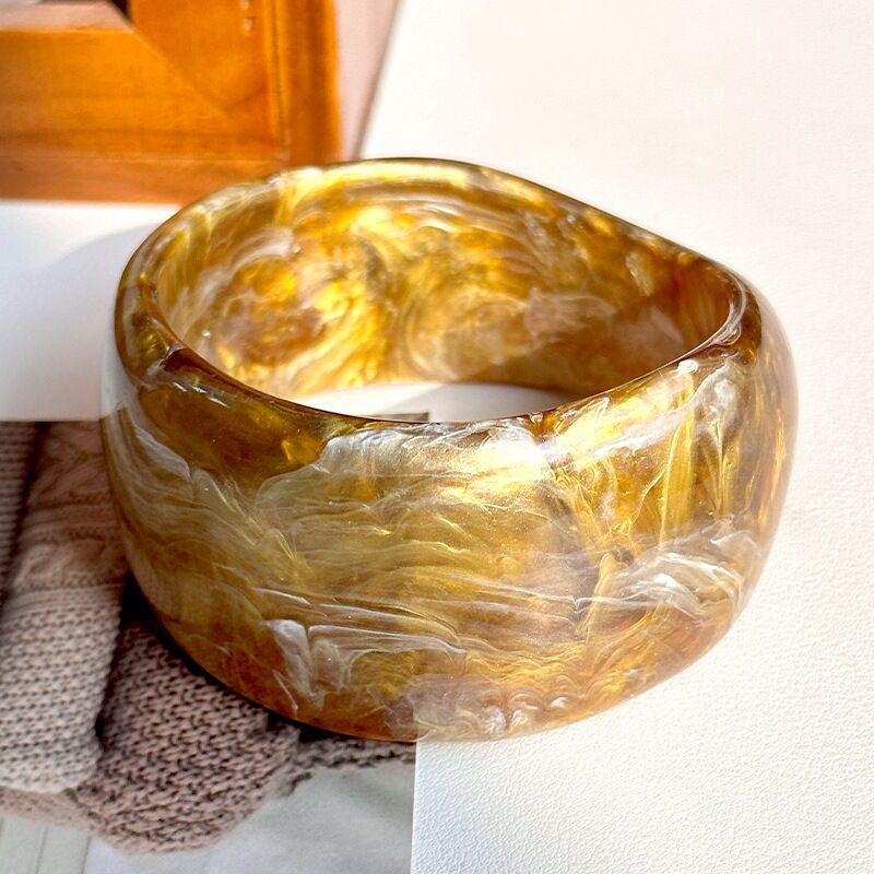 High End Brown Wide Style Blended Round Geometric Women‘s Bracelet