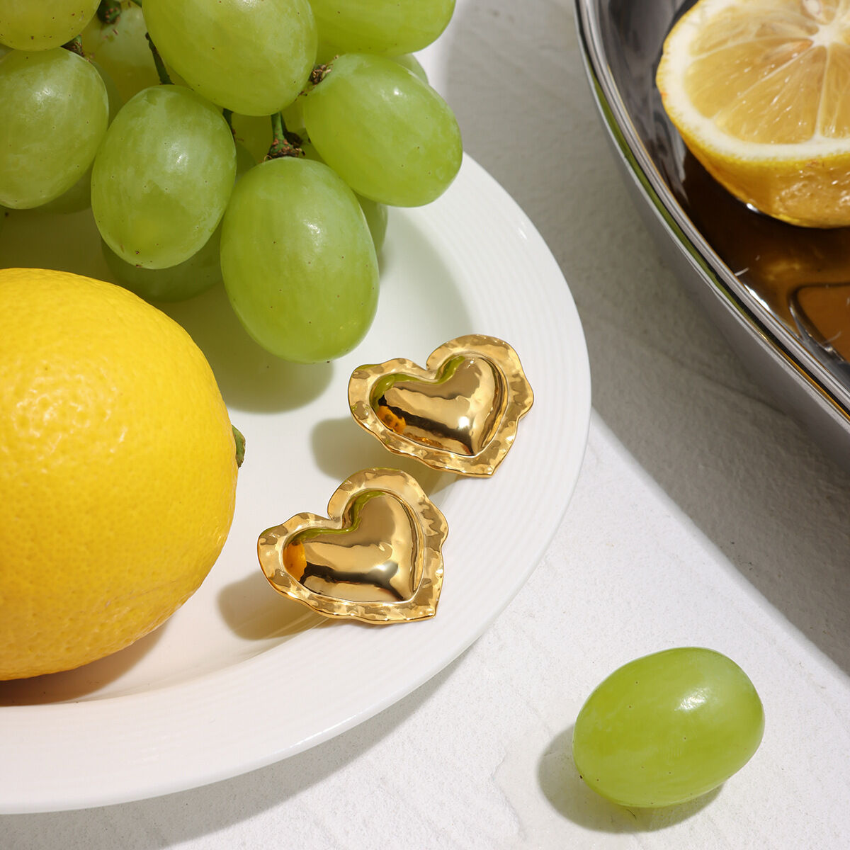Retro Heart Stainless Steel Waterproof Gold Color Stud Earrings 2