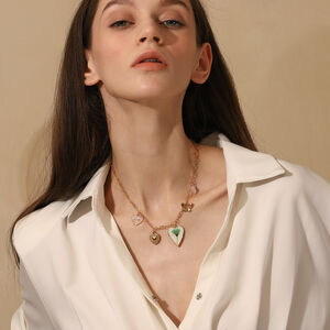 Luxury Style Romantic Heart Butterfly Pendant Women's Necklaces h5 Picture4