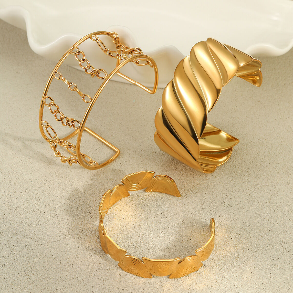 Pulseras de acero inoxidable para mujer, únicas, elegantes y de gran formato, resistentes al agua 2