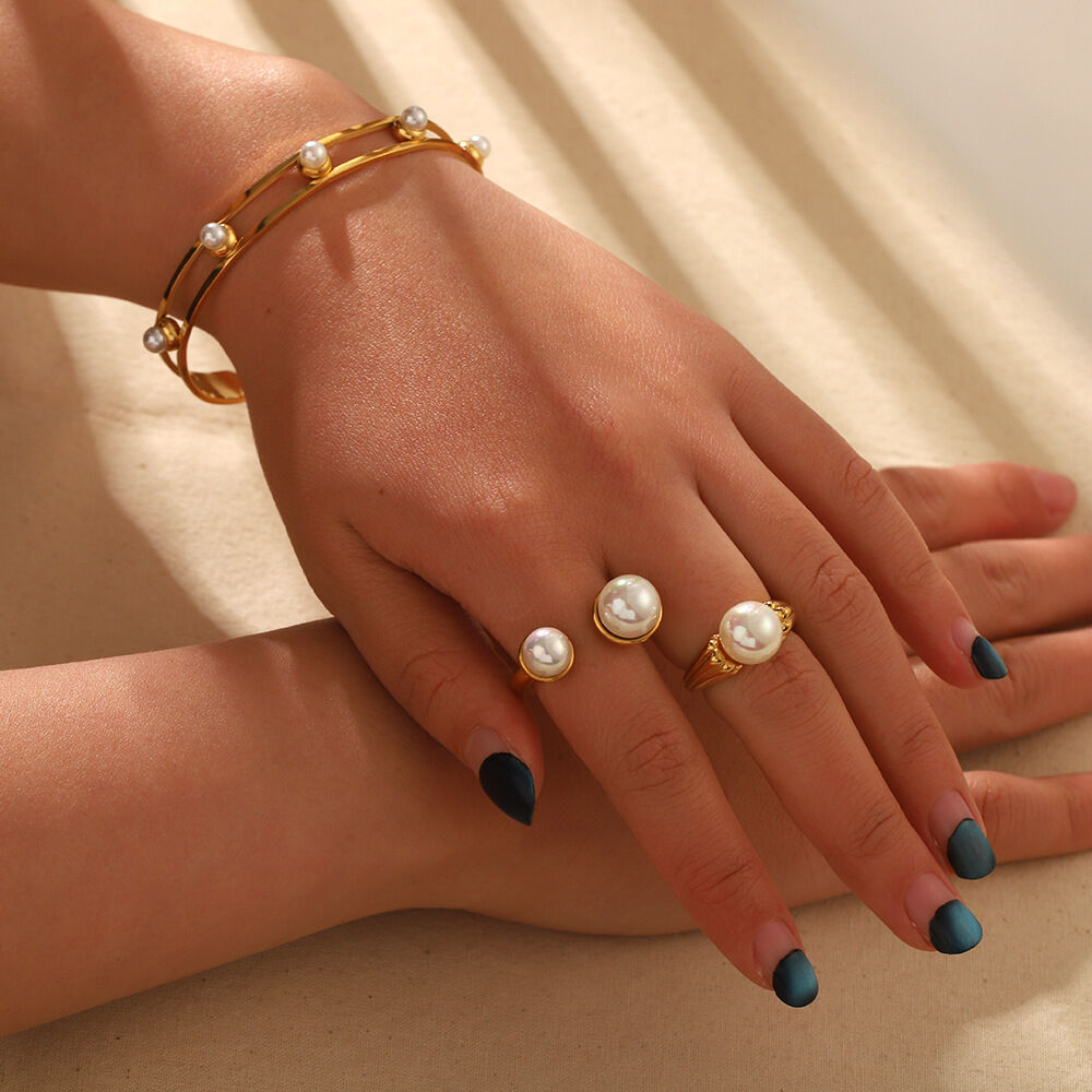 1 Pair Romantic Series Elegant Geometric Stainless Steel Waterproof   Gold Color  Artificial Pearl Statement Rings