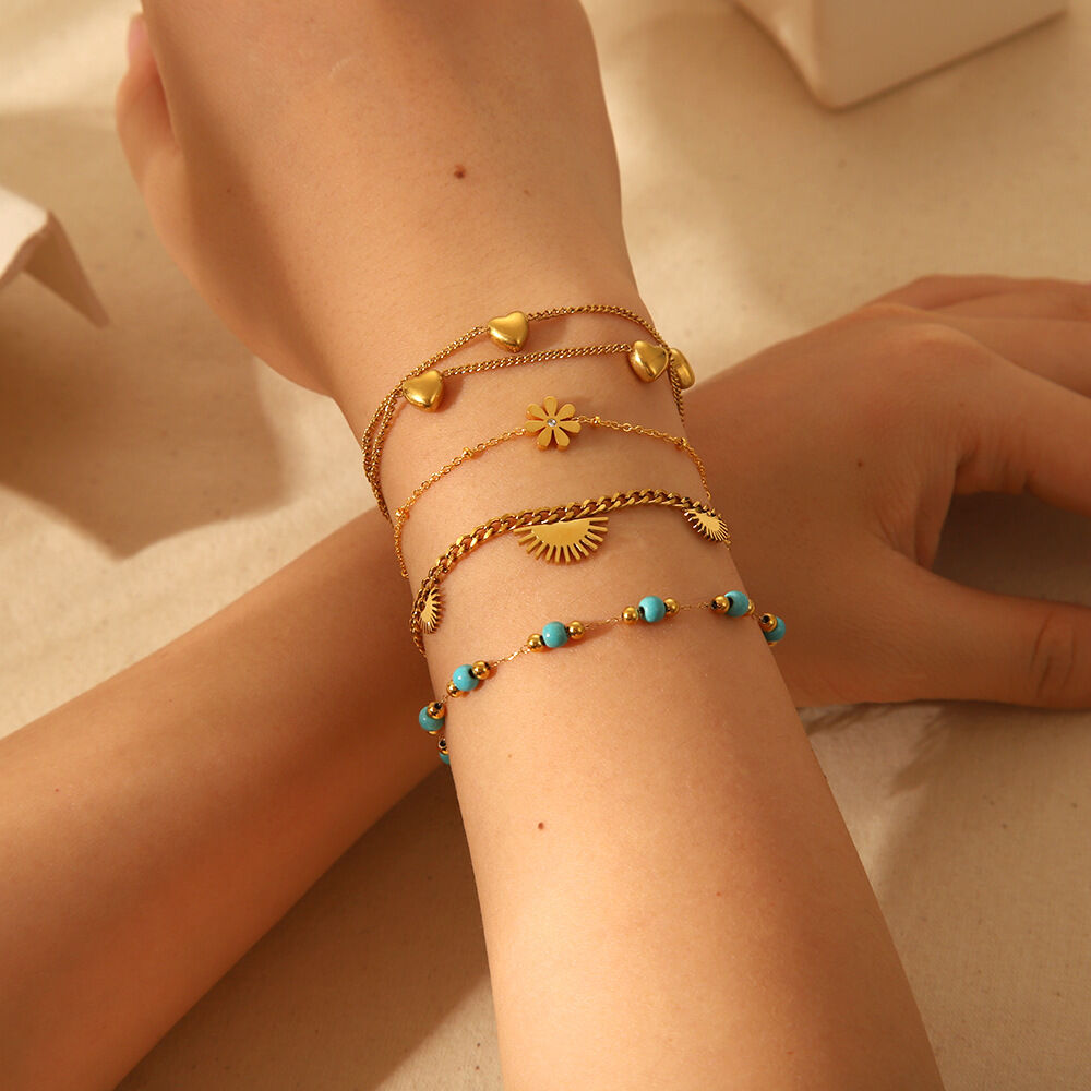 Simple Series Daily Heart Edelstahl-Armbänder, wasserdicht, goldfarben