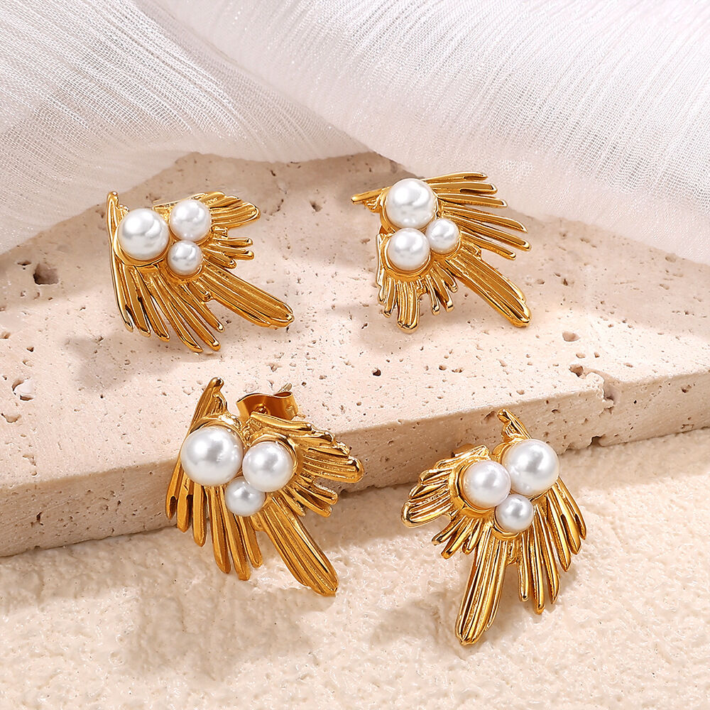 Orecchini a bottone in acciaio inossidabile impermeabile color oro con piume