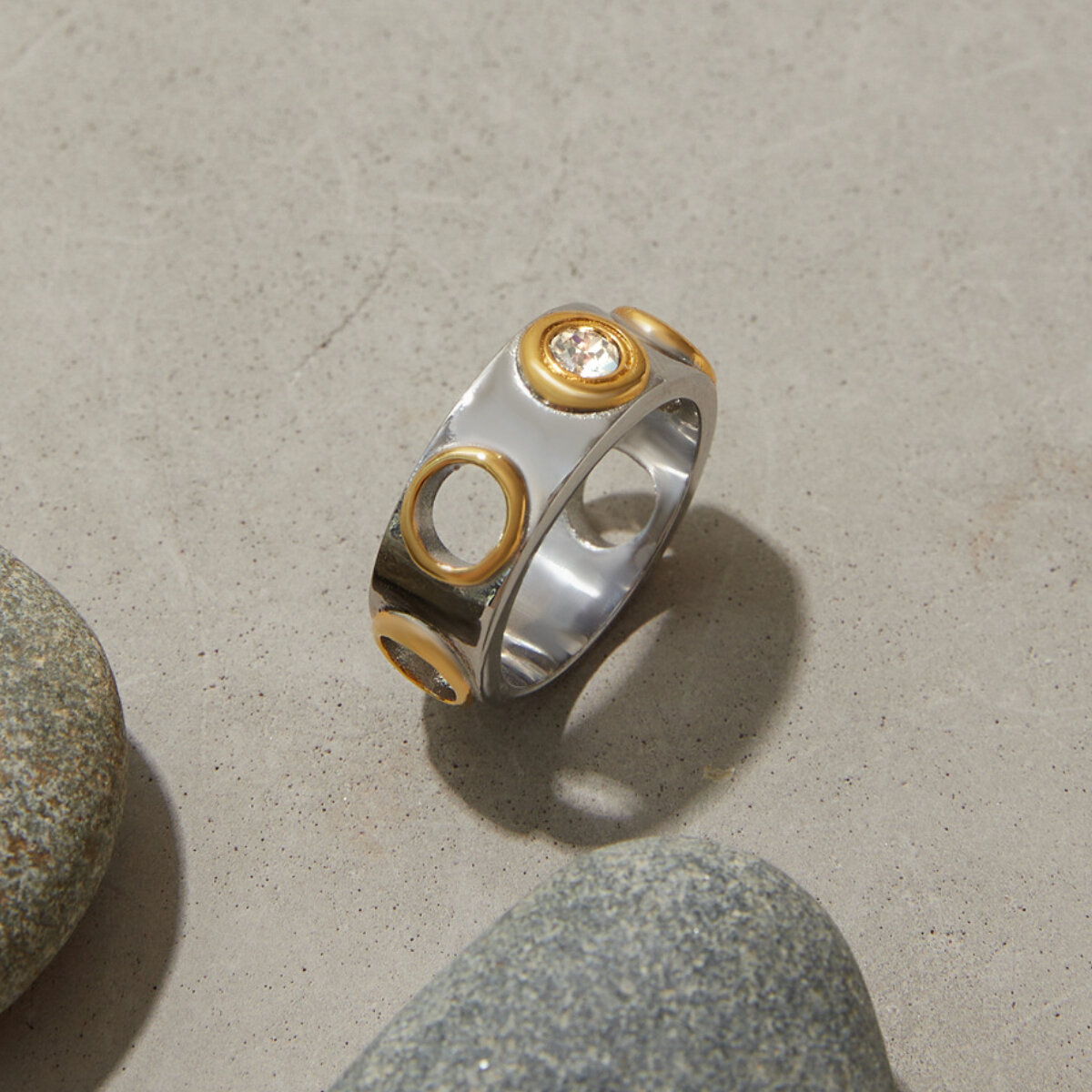 Anello con dichiarazione in acciaio inossidabile impermeabile in stile punk con colori misti Immagine2