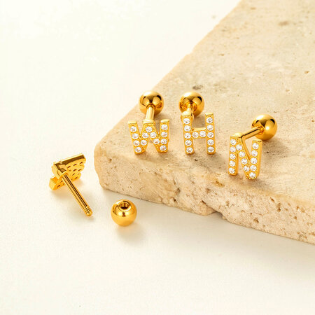 1 pieza de pendientes de piercing para mujer con circonitas de color cobre y dorado con letras sencillas 2