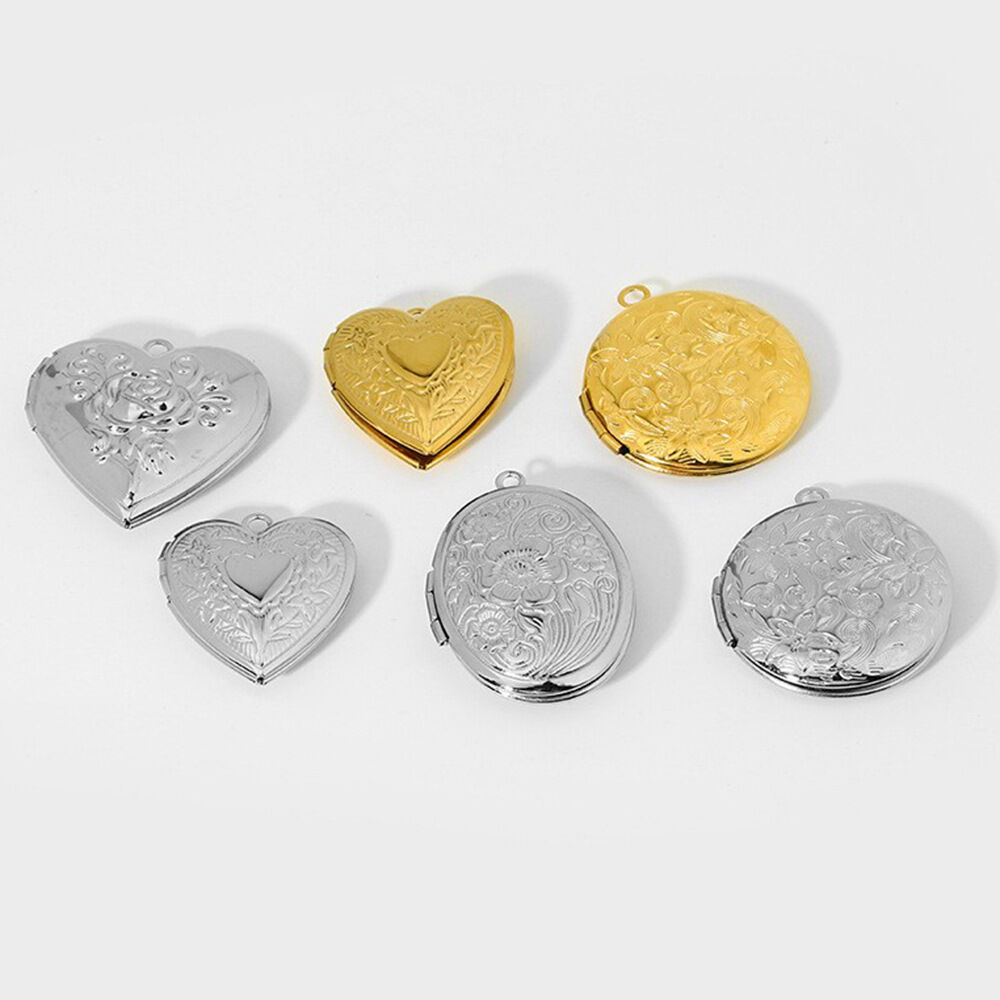 1 Pair Classic Series Retro Heart Stainless Steel Waterproof   Gold Color  Unisex Pendants
