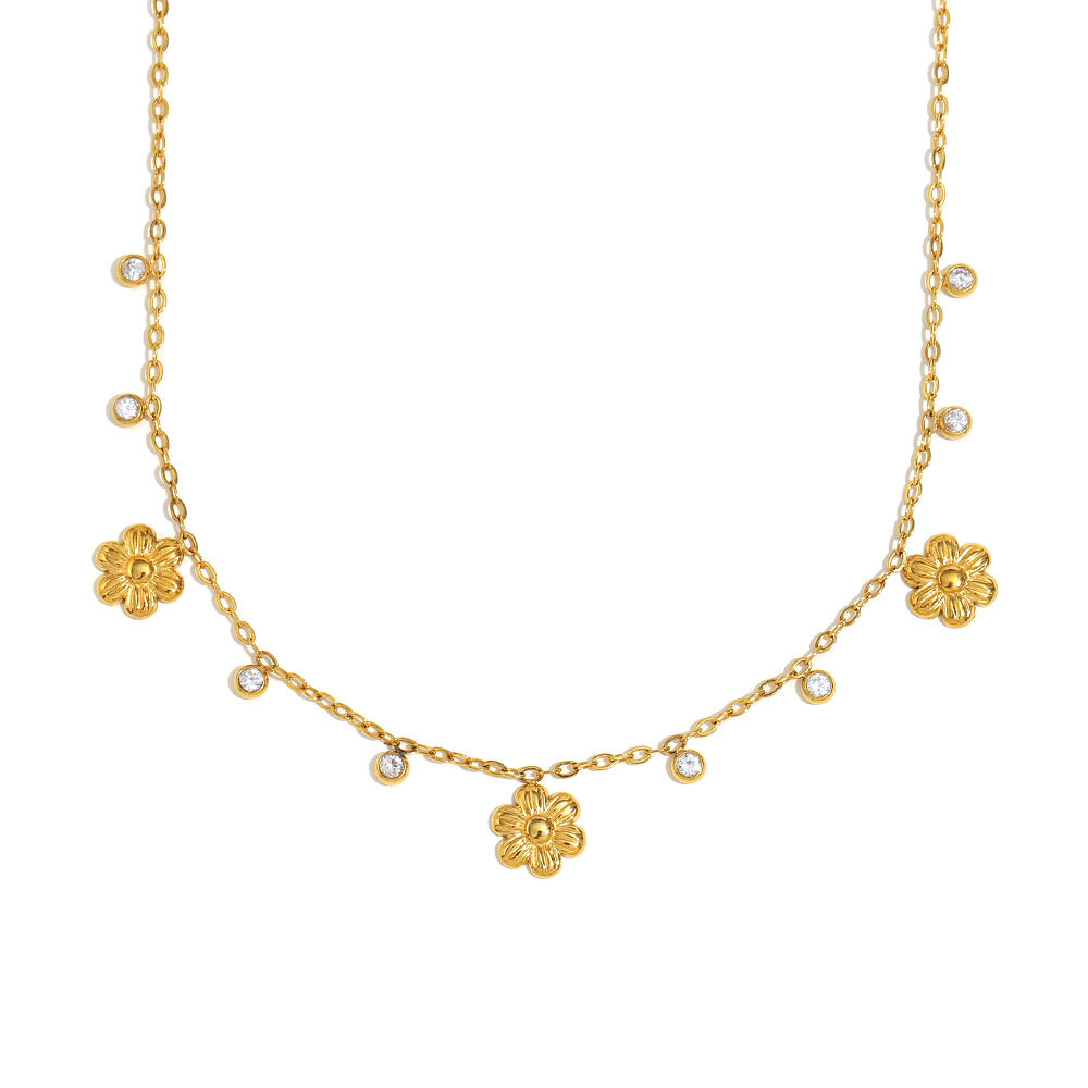 Chaîne O en or avec fleur en zircon